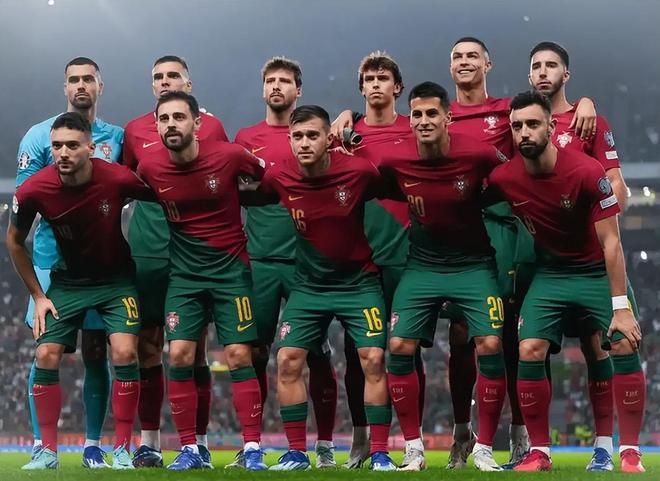 欧预赛资深球员精神恢弘，倾力突围再创辉煌的简单介绍