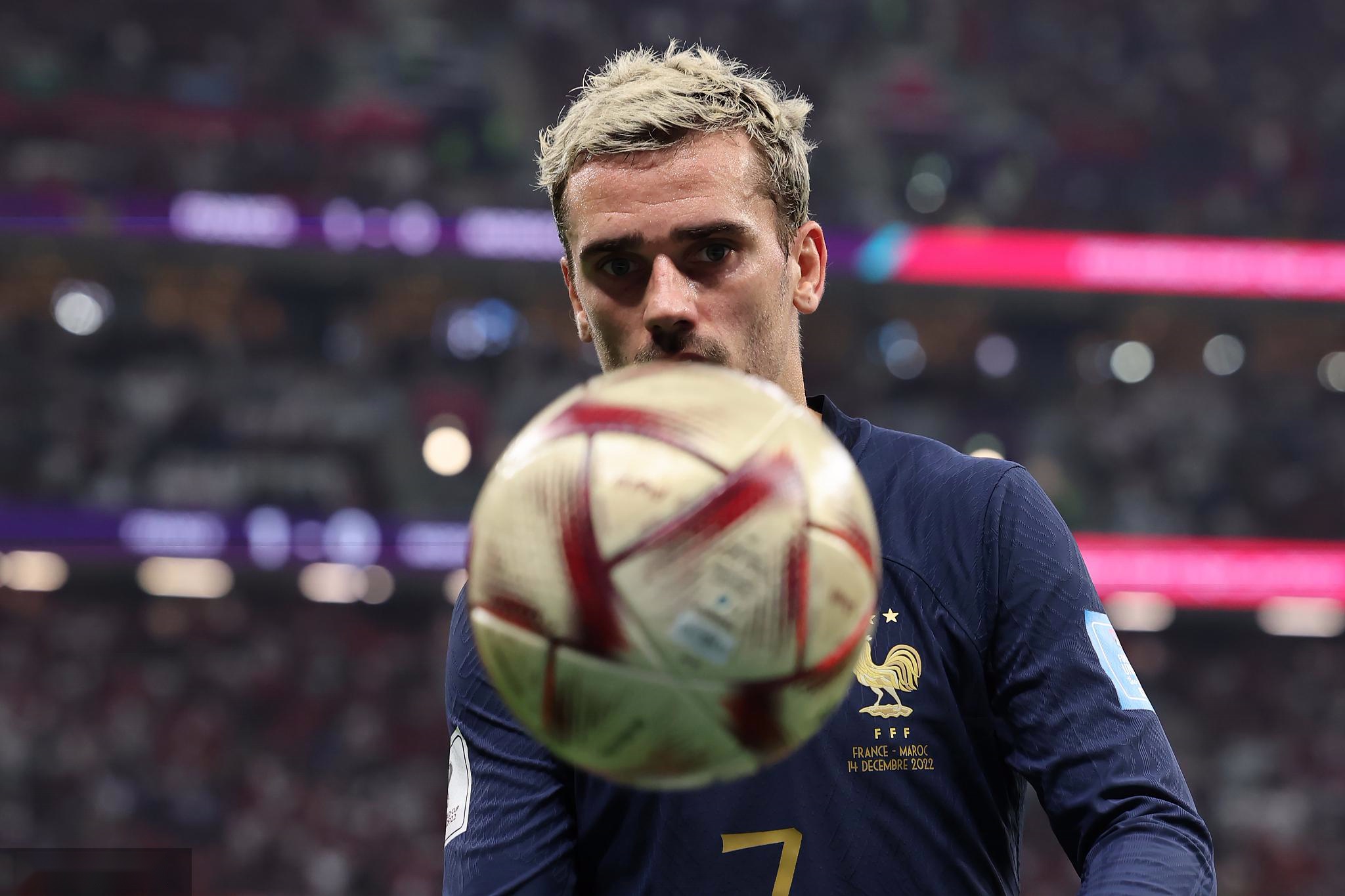 包含莱比锡成功零封格列兹曼，门将赛后获得全场最佳的词条